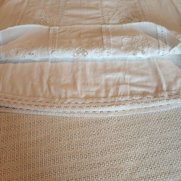 Apt. 9 Lined White Lace Throughout & Bottom Side Zippered Sz.‎ 8 Skirt - Picture 5 of 10